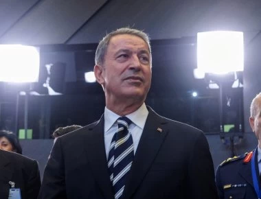 Ο Χ.Ακάρ καλεί τον ΥΕΘΑ Ε.Αποστολάκη στην Τουρκία: «Συγχαρητήρια που έγινες υπουργός - Έλα να σε φιλοξενήσω»